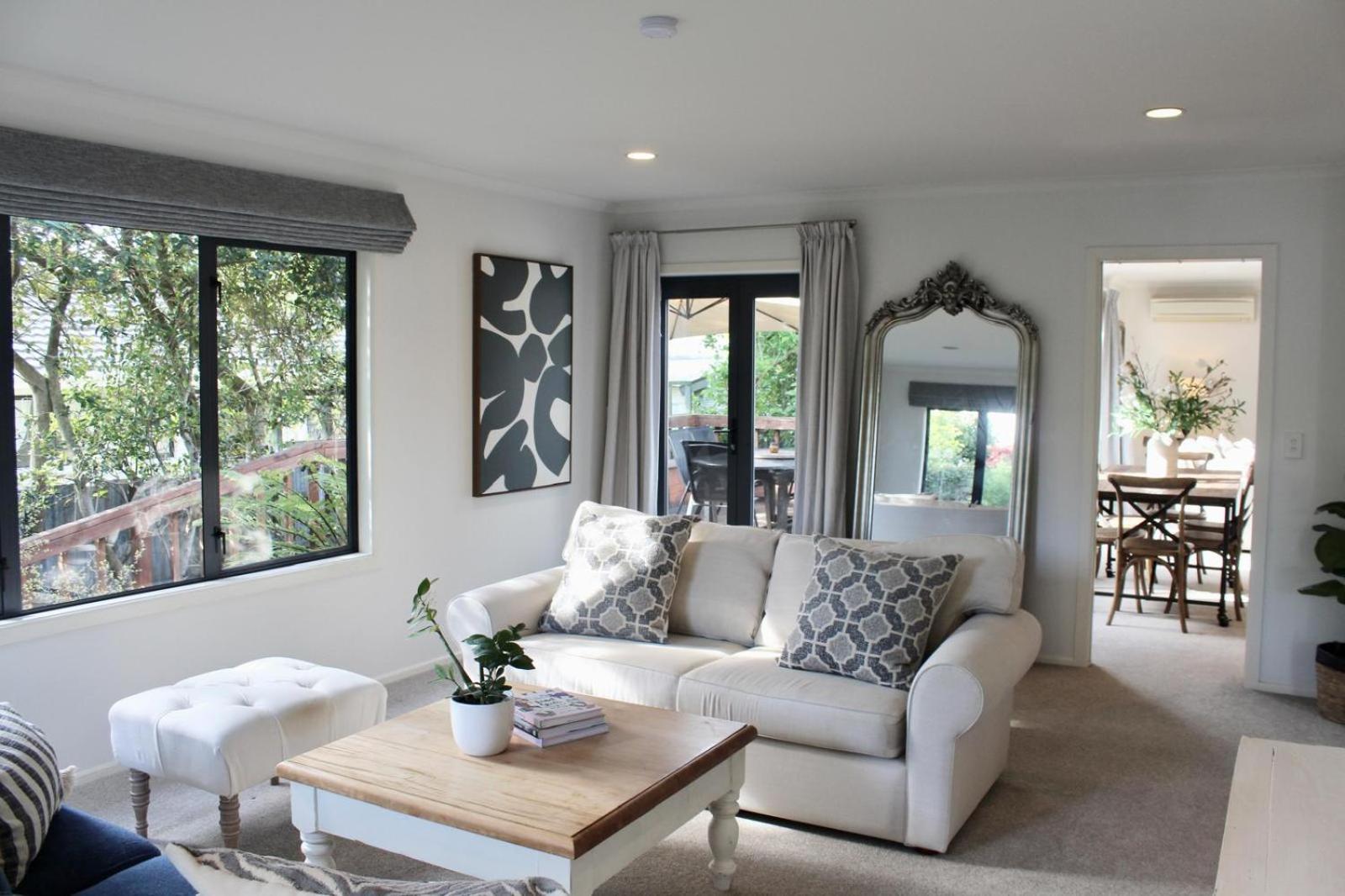 5-Min Walk To Village - Havelock North Holiday Home With Spa Pool Bagian luar foto
