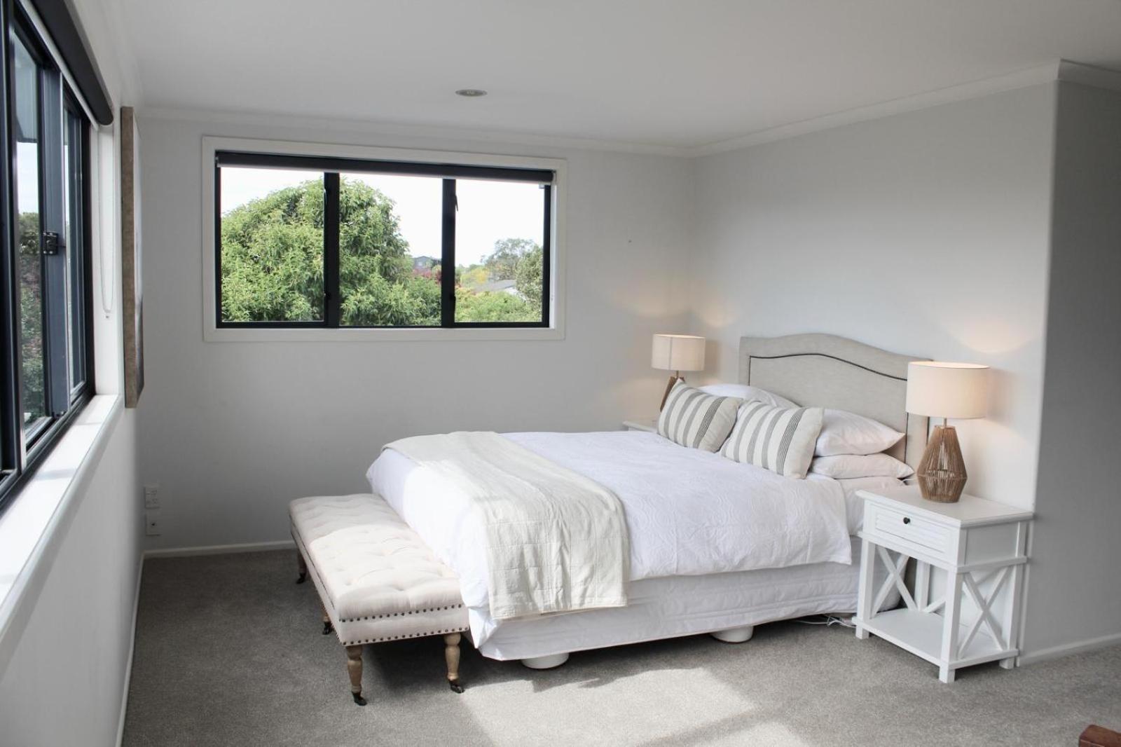 5-Min Walk To Village - Havelock North Holiday Home With Spa Pool Bagian luar foto